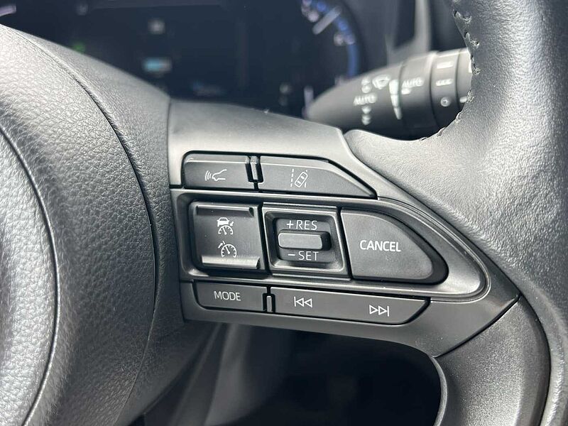 Toyota Yaris Cross Allrad Adventure AHZV