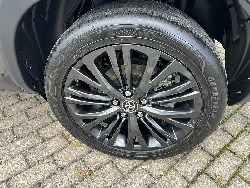 Toyota Yaris Cross Allrad Adventure AHZV