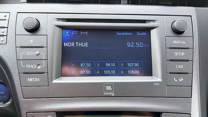 Toyota Prius Plug-in Hybrid Life